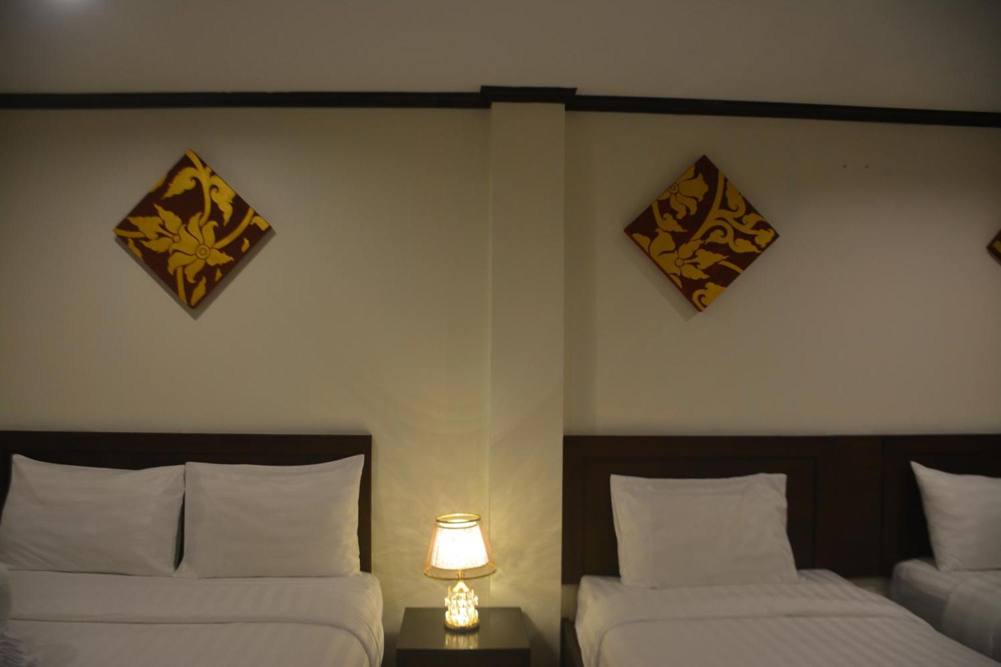 芭东月之住宅旅馆 Patong 外观 照片